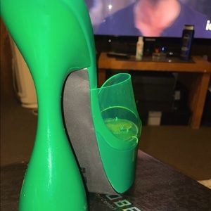 Brand New Cape Robbin heels